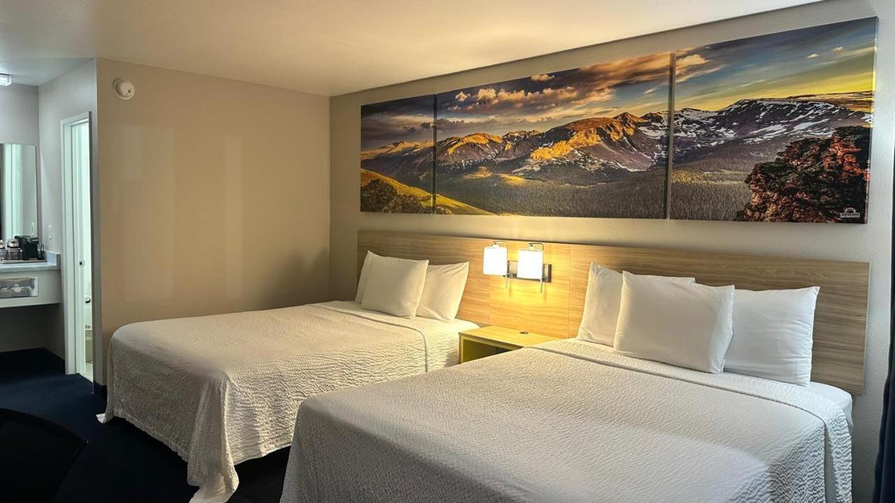 Days Inn By Wyndham Ridgecrest Near China Lake Naval Station Exterior photo